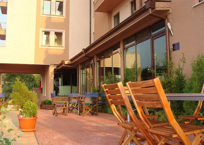 Time Out-sandanski Hotel